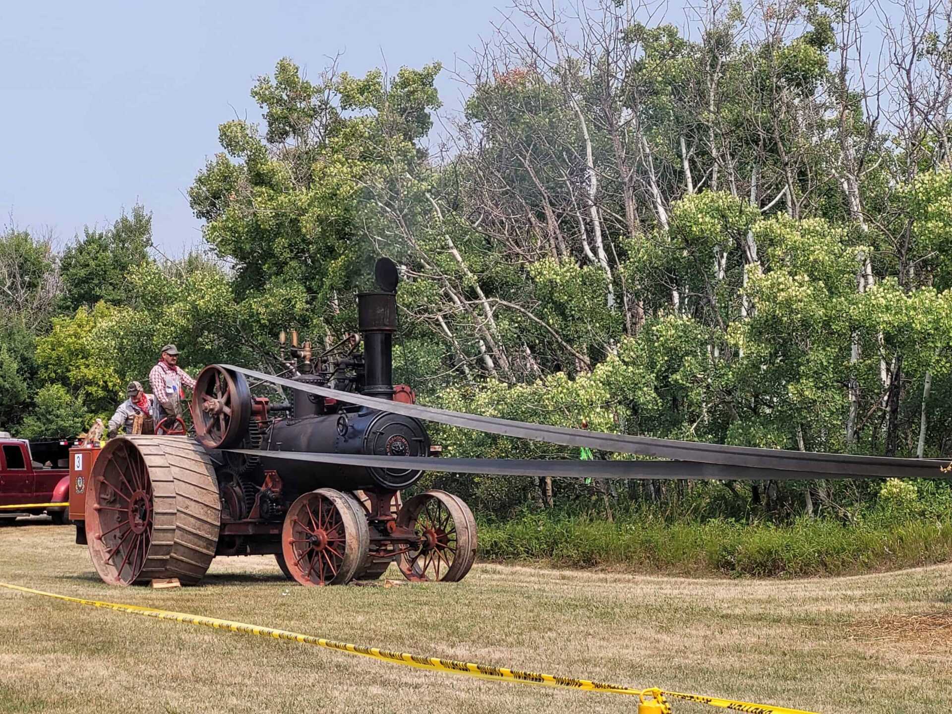 Steam traction engine belted up